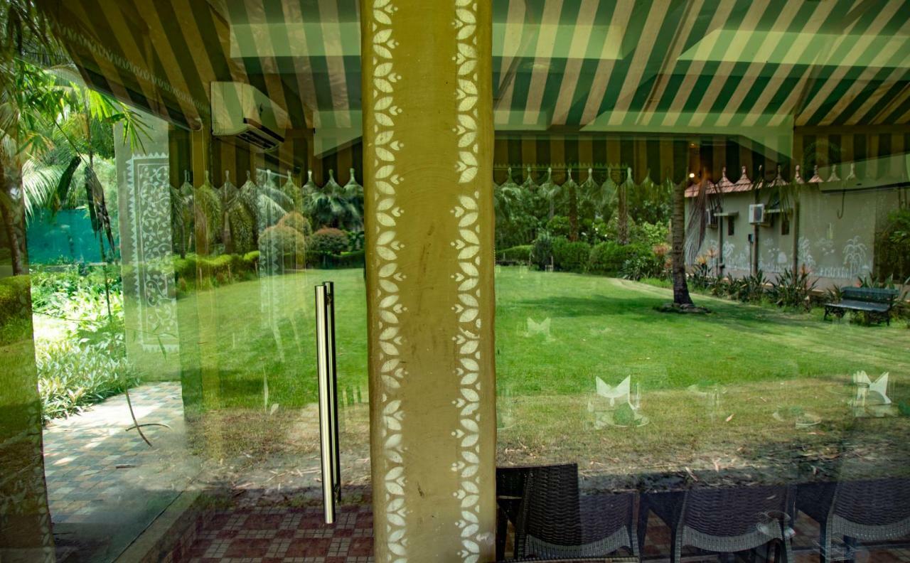 Breathing Earth - Rooms And Pool Kalküta Dış mekan fotoğraf